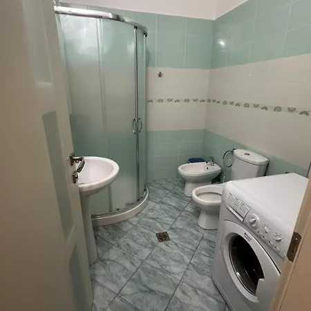 Apartament Alesio 아파트 Vlorë